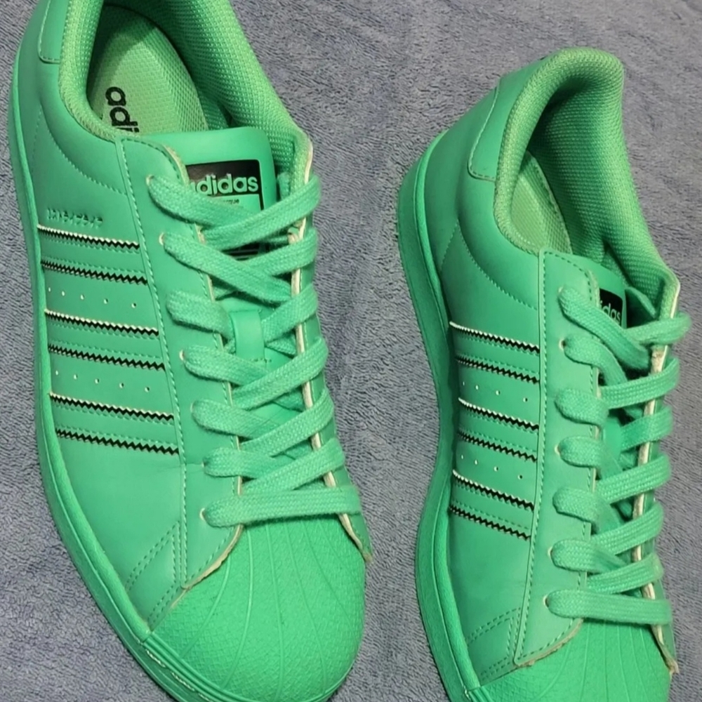 Adidas shoes - Picture 9 of 10